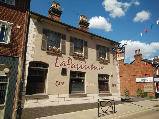 La Parisienne: A Slice of France in Romsey